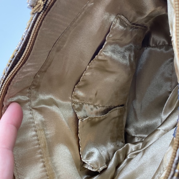 Braciano gold metallic with olive green beaded handle. Medium - Picture 7 of 7